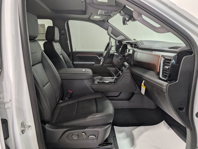 2025 GMC Sierra 3500HD Denali