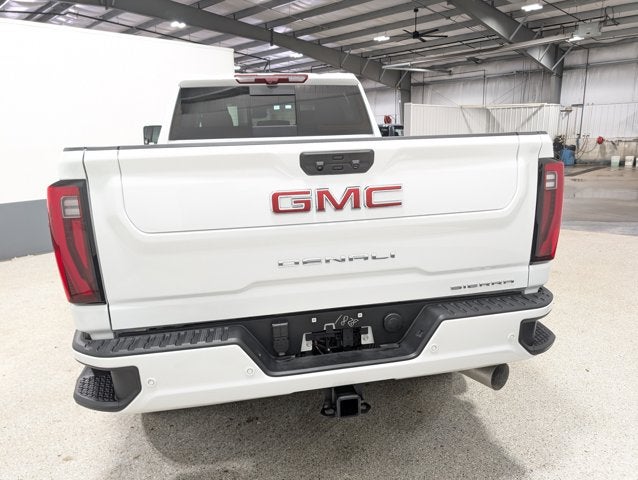 2025 GMC Sierra 3500HD Denali