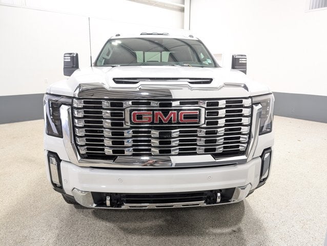 2025 GMC Sierra 3500HD Denali