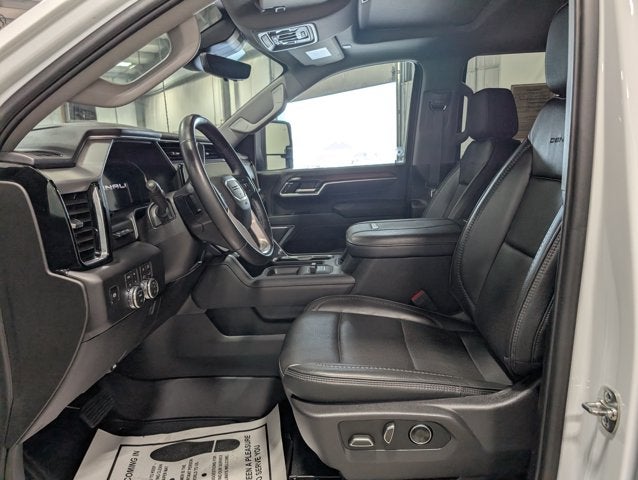 2026 GMC Sierra 3500HD Denali Reserve Dually 6.6L V8 Turbo-Diesel