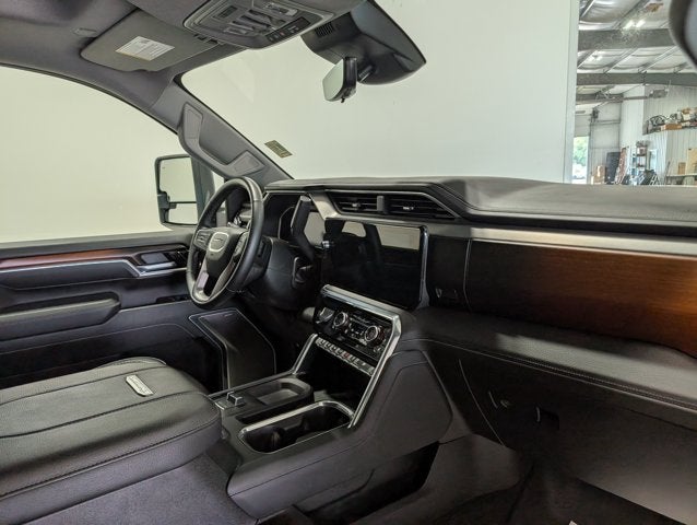 2026 GMC Sierra 3500HD Denali Reserve Dually 6.6L V8 Turbo-Diesel