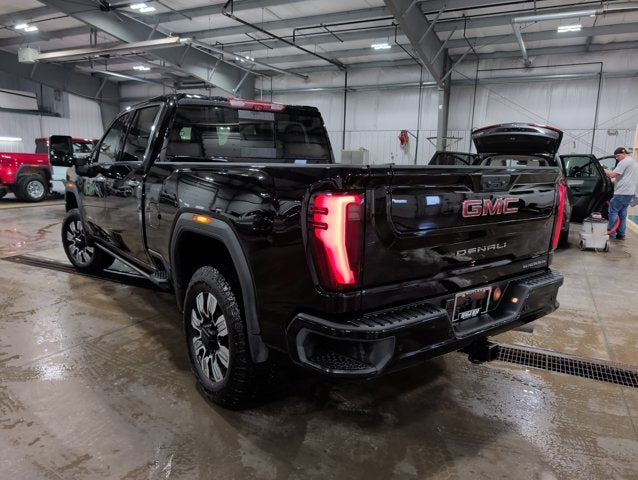 2025 GMC Sierra 3500HD Denali