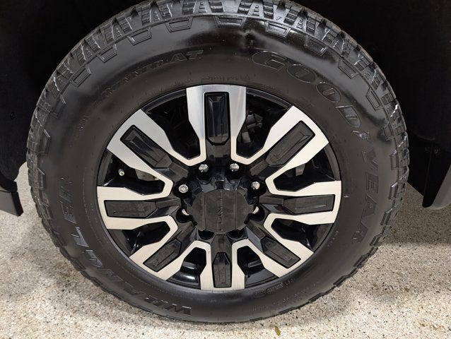 2025 GMC Sierra 2500HD Denali Ultimate Duramax Allison Standard Bed 5th Wheel Prep