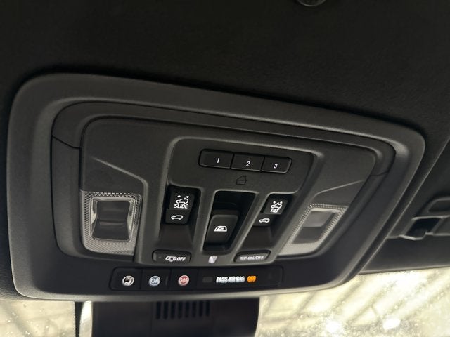 2025 GMC Sierra 2500HD Denali Ultimate Duramax 6.6L Turbo-Diesel Max Trailering Package White Frost