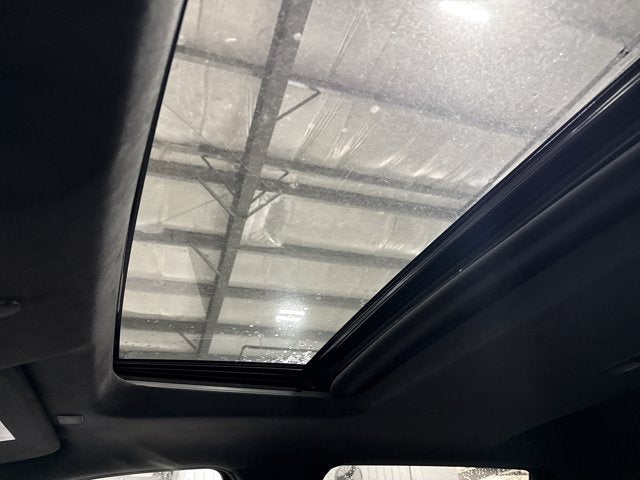 2025 GMC Sierra 2500HD Denali Ultimate Duramax 6.6L Turbo-Diesel Max Trailering Package White Frost