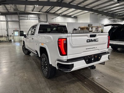 2025 GMC Sierra 2500HD Denali Ultimate Duramax 6.6L Turbo-Diesel Max Trailering Package White Frost