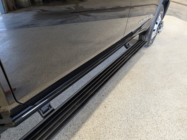 2025 GMC Sierra 3500HD Denali Ultimate 6.6L Turbo-Diesel DRW Gooseneck Package Onyx Black
