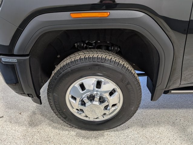 2025 GMC Sierra 3500HD Denali Ultimate 6.6L Turbo-Diesel DRW Gooseneck Package Onyx Black