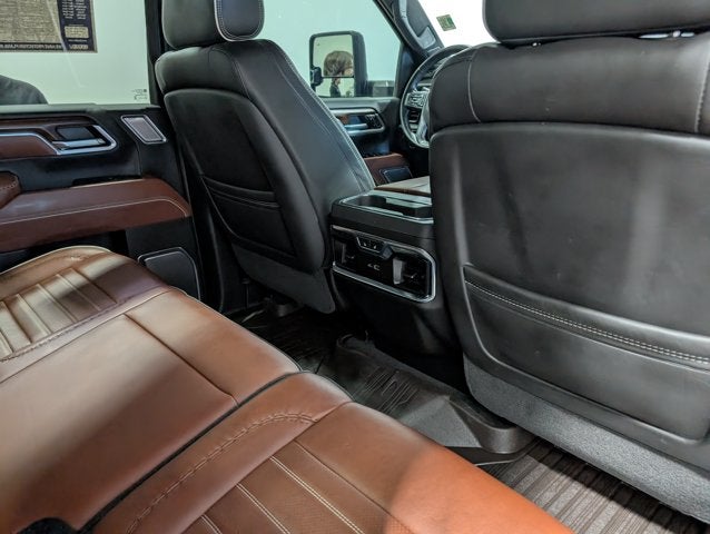 2025 GMC Sierra 3500HD Denali Ultimate 6.6L Turbo-Diesel DRW Gooseneck Package Onyx Black