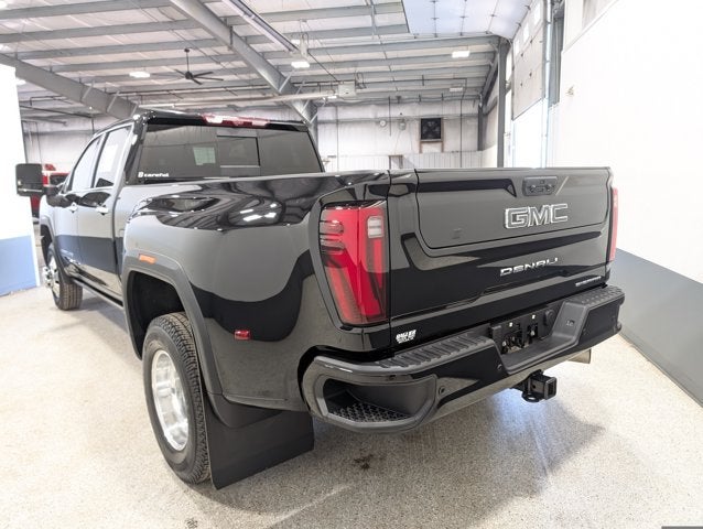 2025 GMC Sierra 3500HD Denali Ultimate 6.6L Turbo-Diesel DRW Gooseneck Package Onyx Black
