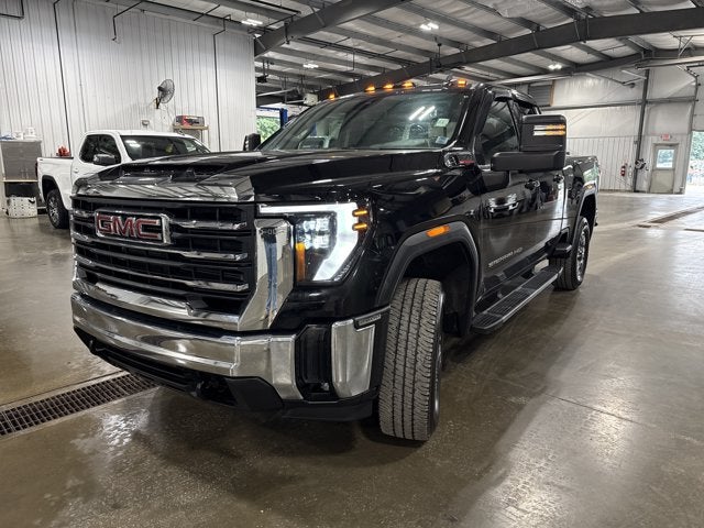 2025 GMC Sierra 2500HD SLE Double Cab 6.6L Turbo-Diesel V8 Four Wheel Drive