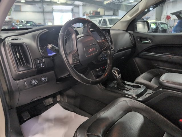 2022 GMC Canyon 4WD AT4 w/Leather