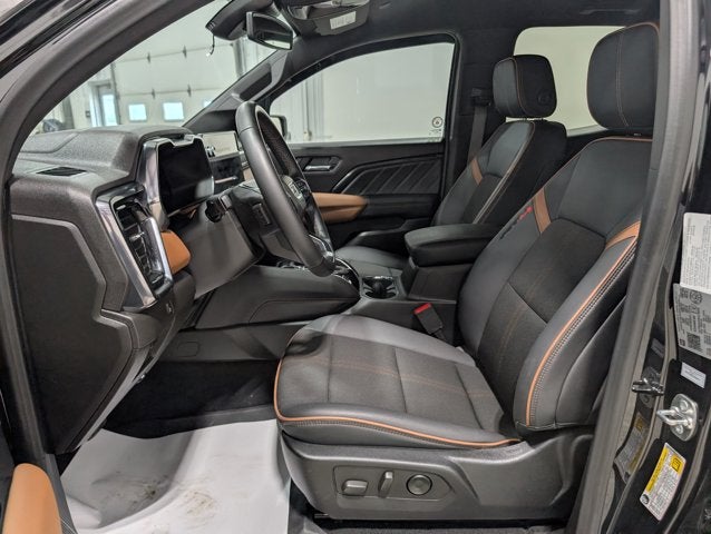 2024 GMC Canyon 4WD AT4