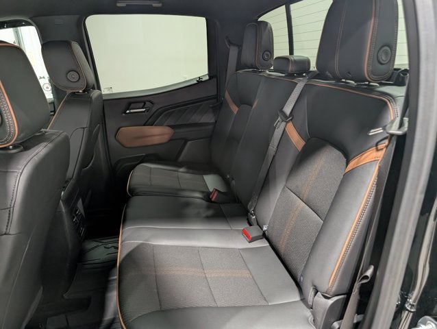 2024 GMC Canyon 4WD AT4
