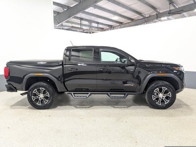 2024 GMC Canyon 4WD AT4