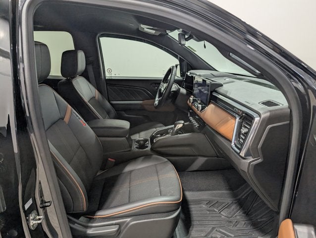 2024 GMC Canyon 4WD AT4
