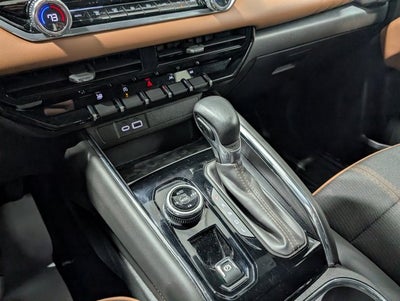 2024 GMC Canyon 4WD AT4