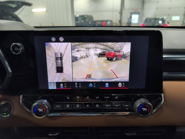 2023 GMC Canyon 4WD AT4