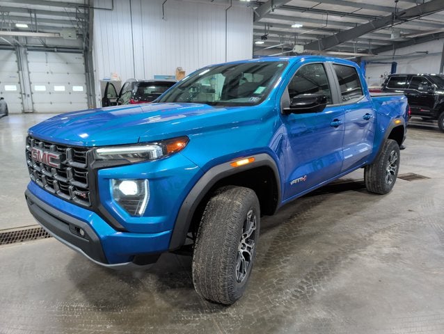 2023 GMC Canyon 4WD AT4