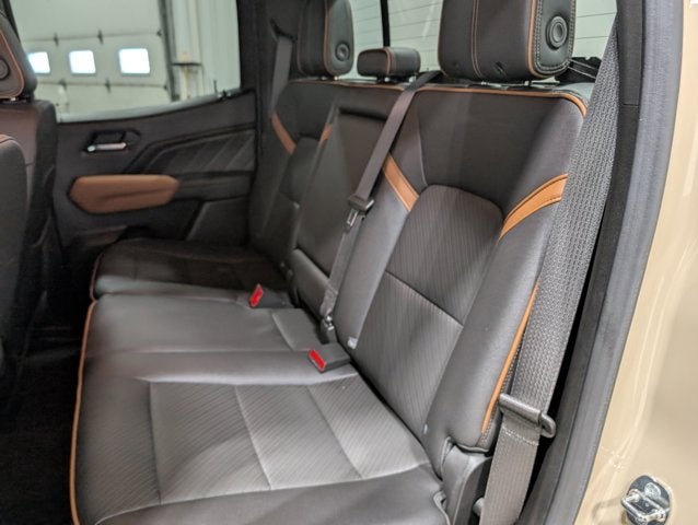 2023 GMC Canyon 4WD AT4