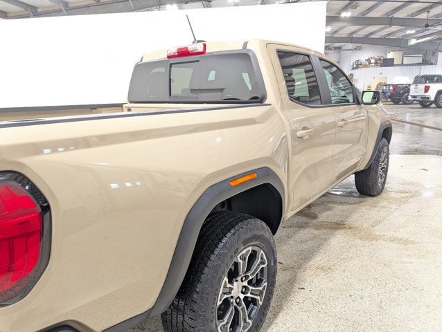 2023 GMC Canyon 4WD AT4