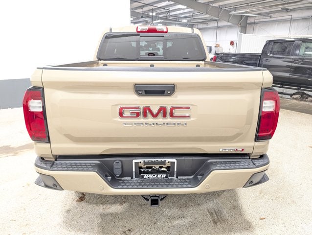 2023 GMC Canyon 4WD AT4