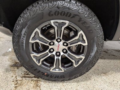 2023 GMC Canyon 4WD AT4