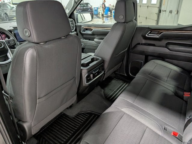 2025 GMC Sierra 1500 Elevation Diesel 3.0L Buckets Heated Wheel Tow Pkg