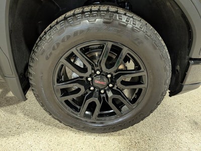 2025 GMC Sierra 1500 Elevation 5.3L V8 X31 Short Bed Buckets 20s Black Tubes