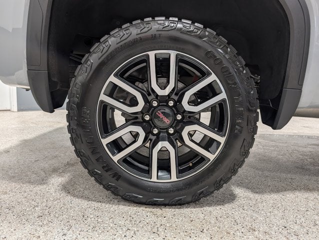 2024 GMC Sierra 1500 AT4 Premium Thunderstorm Short Bed Sunroof 6.2L V8 20’s