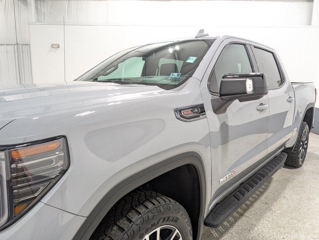 2024 GMC Sierra 1500 AT4 Premium Thunderstorm Short Bed Sunroof 6.2L V8 20’s