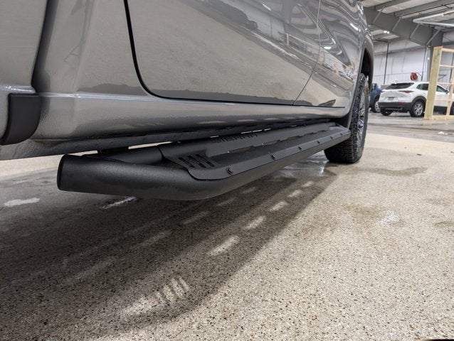 2024 GMC Sierra 1500 AT4 Preferred 6.2L V8 Tri-Fold Hard Cover Sport Steps