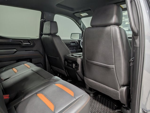 2024 GMC Sierra 1500 AT4 Preferred 6.2L V8 Tri-Fold Hard Cover Sport Steps