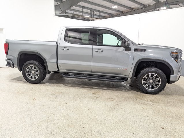 2024 GMC Sierra 1500 AT4 Preferred 6.2L V8 Tri-Fold Hard Cover Sport Steps
