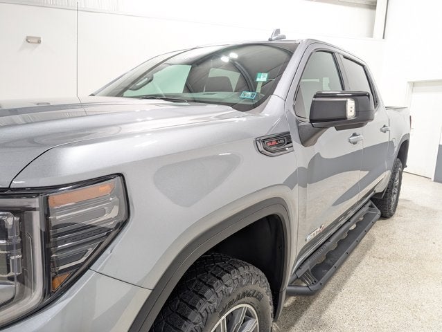 2024 GMC Sierra 1500 AT4 Preferred 6.2L V8 Tri-Fold Hard Cover Sport Steps
