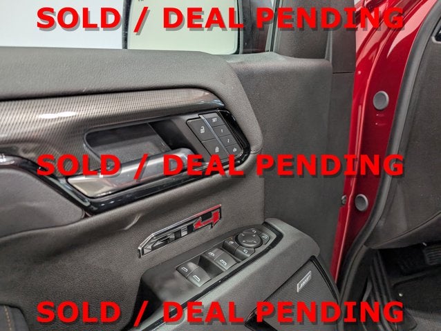 2025 GMC Sierra 1500 AT4 Premium Pkg Tech Pkg Sunroof Colored Mouldings Short Bed 6.2L V8
