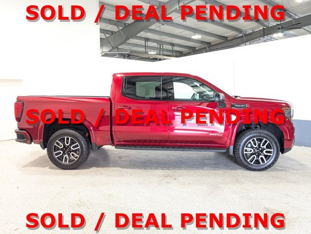 2025 GMC Sierra 1500 AT4 Premium Pkg Tech Pkg Sunroof Colored Mouldings Short Bed 6.2L V8