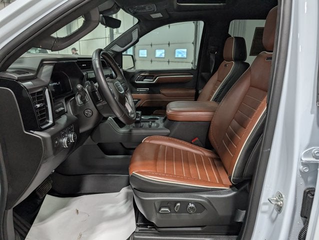 2026 GMC Sierra 1500 Denali Ultimate Duramax 3.0L Turbo-Diesel Glacier White Tricoat