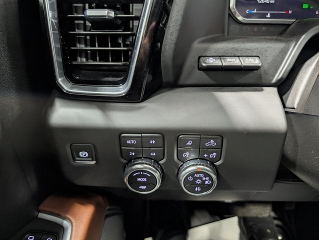 2026 GMC Sierra 1500 Denali Ultimate Duramax 3.0L Turbo-Diesel Glacier White Tricoat