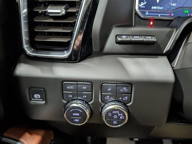 2025 GMC Sierra 1500 Denali Ultimate Diesel Short Bed Roof Technology Adaptive Cruise