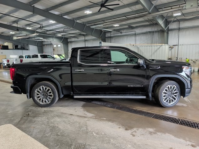 2025 GMC Sierra 1500 Denali Ultimate 6.2L EcoTec3 V8 4WD Leather