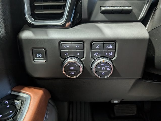 2025 GMC Sierra 1500 Denali Ultimate 6.2L EcoTec3 V8 4WD Leather