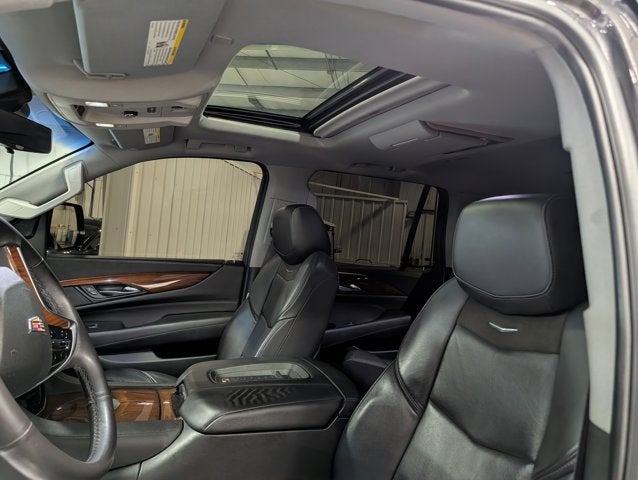 2017 Cadillac Escalade Luxury