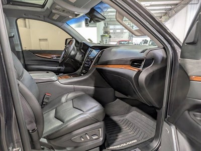 2017 Cadillac Escalade Luxury