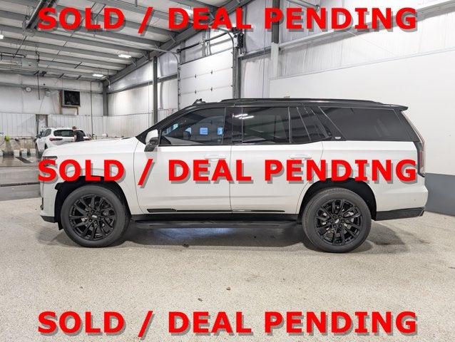 2024 Cadillac Escalade 4WD Sport 6.2L V8 Onyx Package Crystal White Tricoat
