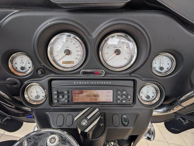 2006 HARLEY DAVID STREET GLIDE Base