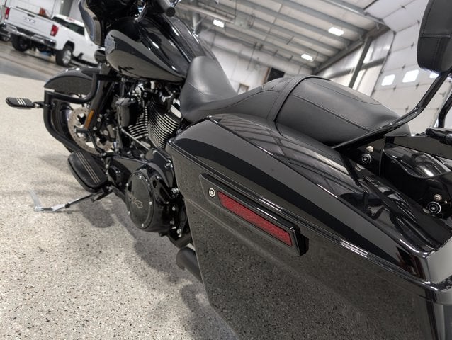 2023 Harley-Davidson FLHXS Street Glide Special Milwaukee-Eight Infotainment Blacked-Out Style