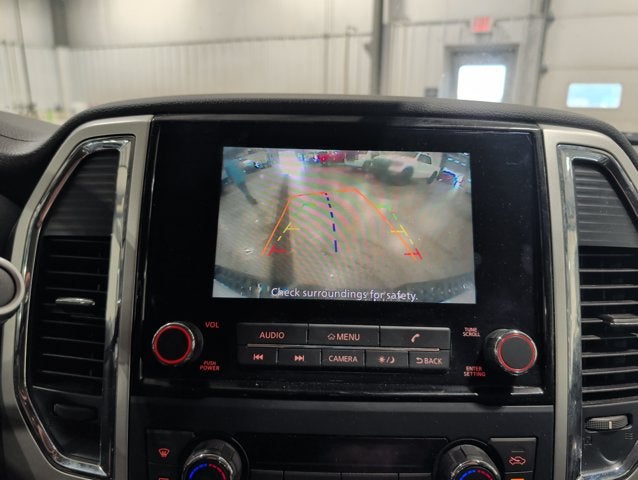 2023 Nissan Titan SV Utility Tow Convenience Chrome Package