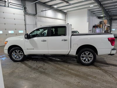 2023 Nissan Titan SV Utility Tow Convenience Chrome Package