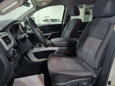 2023 Nissan Titan SV Utility Tow Convenience Chrome Package